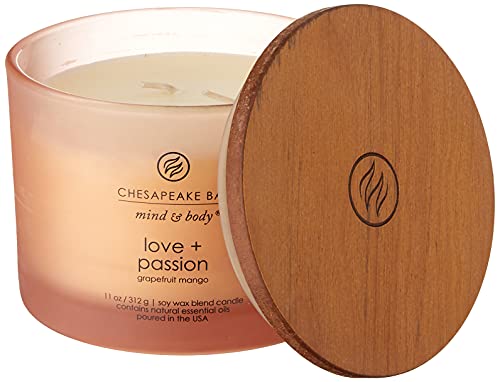 Chesapeake Bay Candle Scented Candle, Love + Passion (Grapefruit Mango), Coffee Table von Chesapeake Bay Candle