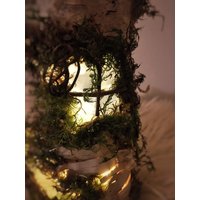 Wunderschöne Handgemachte Feenhausleuchte Mit Moos Und Rinde, Funkellicht Recycelte Weinflasche, Urlaubsdekoration von ChezDarlington