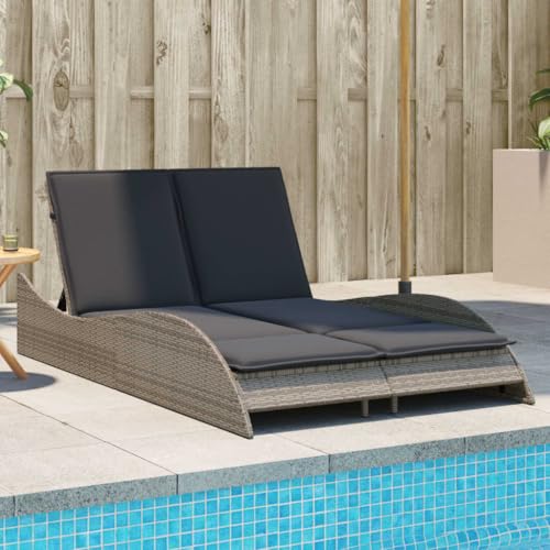 ChicAbode Sonnenliege mit Auflagen Grau 114x205x73 cm Poly Rattan Doppelliege Verstellbare Rückenlehne, Gartenmöbel Strandliege Stahlrahmen ChicAbode Sonnenliege mit Auflagen Grau 114x205x73 cm Poly Rattan Doppelliege Verstellbare Rückenlehne, Gartenmöbel Strandliege Stahlrahmen von ChicAbode