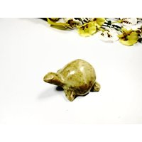 Edelstein Steatit Schildkröte Figur Speckstein Wohnkultur Grüne Statue Statuette Schreibtisch Dekor Familie Geschenk Tier Geschnitztes Totem von ChicAndAntiques