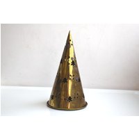 Vintage Messing Weihnachtsbaum Figur Gold Metall Teelicht Kerzenhalter Sterne European Art Dekor Mcm Mid Century Modern Minimalistisch von ChicAndAntiques