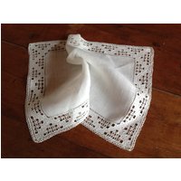 Vintage-Tischset Aus Gezogenen Fäden, Maße 52x34cm Vintage-Tischset Aus Gezogenen Fäden, Maße 52x34cm von ChicMemere