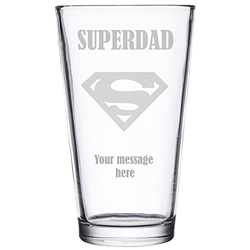 Pint-Glas mit Superman-Schild, personalisierbar von Chichi Gifts