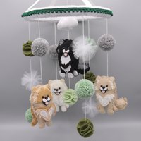 Pommern Baby Mobile Filz Pom Kinderzimmer Dekor von ChickyWondersUK