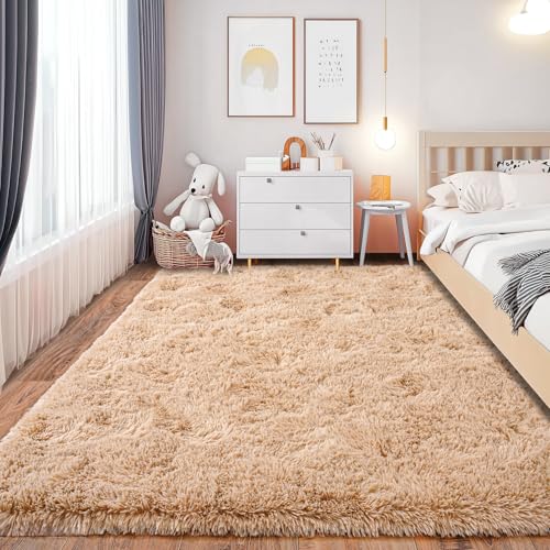 Chicnix Teppich Schlafzimmer 140x200 cm Flauschig, Hochflor Teppich Wohnzimmer Beige, Weiche Plüsch rutschfest Shaggy Langflorteppich für Kinderzimmer Heim Dekor von Chicnix