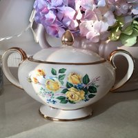 Vintage Sadler Zuckerdose Mit Zwei Henkeln Und Deckel, Gelbe Rosen von Chintzyvintage