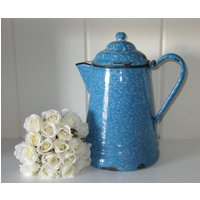 Vintage Blau Und Weiß Graniteware Emaille Kaffeekanne Wasserkocher von Chitownexpress