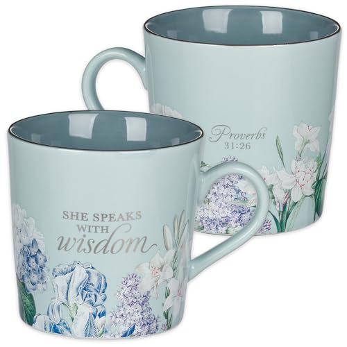 Christian Art Gifts Keramik-Kaffee- und Teetasse für Frauen: She Speaks with Wisdom – Sprichwörter inspirierender Bibelvers mit silbernen Akzenten, bleifreies Trinkgeschirr, hellblaues Blumenmuster, von Christian Art Gifts