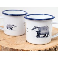 Emaille-Tasse "Kleiner Dachs", Geschenk Tasse Mit Dachs, Kindertasse Zum Geburtstag, Personalisierbar Emaille-Tasse "Kleiner Dachs", Geschenk Tasse Mit Dachs, Kindertasse Zum Geburtstag, Personalisierbar von ChristianBobeth