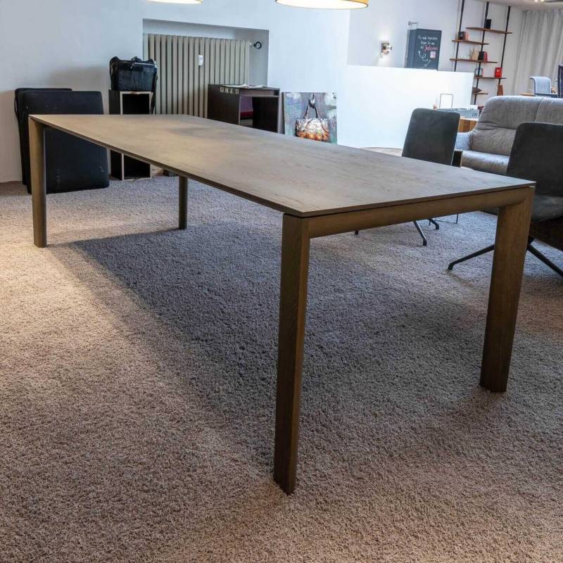 Esstisch Surf Eiche Massiv Schiefergrau Lackiert Esstisch Surf Eiche Massiv Schiefergrau Lackiert von Christine Kröncke