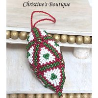 Handgemachte Perlen Weihnachtsverzierung "Oma Quadrat" Design-Weihnachtsfarben Handperlen Nicht Ein Muster Großes Ornament." Handgemachte Perlen Weihnachtsverzierung "Oma Quadrat" Design-Weihnachtsfarben Handperlen Nicht Ein Muster Großes Ornament." von ChristinesBoutique1