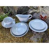 7Er Set Vintage Retro Mcm Grau Branchell Melmac Geschirr | 2 Schalen, 2 Teller, Tasse, Untertasse, Sauttenboot Melamin von ChristyLouVintage