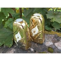 Jahrgang Jugendstil Gold Metall Salz Und Pfefferstreuer W/Weiß Calla Lily Muster | Japan von ChristyLouVintage