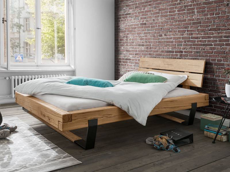 Cinall - Balkenbett Eiche massiv mit Holz-Metall-Kufen u. Holzkopfteil; natur; 140 x 200 cm von Cinall ApS