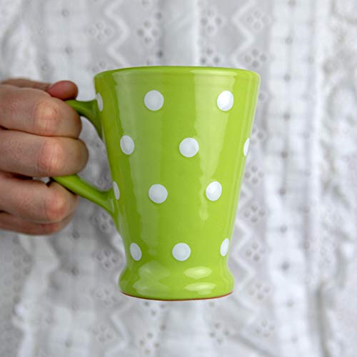 City to Cottage® - Kaffeebecher Cappuccino Tasse | Grün und Weiß | Polka Dots | Handgemacht | Kaffeetasse | Keramik Geschirr von City to Cottage