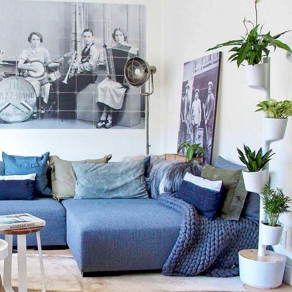 CitySens Vertikaler Blumentopf mit Wifi-Selbstbewässerung; 4 Blumentöpfe CitySens Vertikaler Blumentopf mit Wifi-Selbstbewässerung; 4 Blumentöpfe von CitySens