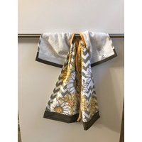 Sonnenblume Hängenden Küchenkrawattentuch, Fällt Nie Ab, Bleibt An Ort Und Stelle, Innenschnittschrägband, 100% Frotteebaumwolle Tm | 4 von Ckc123Designs