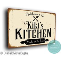 Kiki's Kitchen Schild, Geschenk Für Kiki, Muttertag, Benutzerdefinierte Schilder, Küchenschild, Kiki Geschenk, Geschenk Für Kiki, Küchendekoration von ClassicMetalSigns