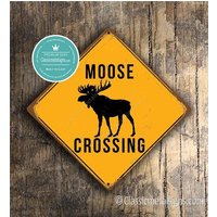 Warnschild „Elchüberquerung" Für Hütten Oder Wanderwege, Rustikale Wildtier-Dekoration Warnschild „Elchüberquerung" Für Hütten Oder Wanderwege, Rustikale Wildtier-Dekoration von ClassicMetalSigns