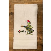 "Handtuch ""Weihnachtlich""" Urlaub Badezimmer Handtücher. Grinch - Freches Besticktes Handtuch von ClaudiaDesignsShop