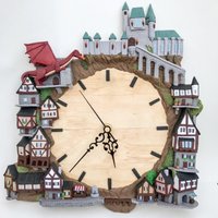 Mittelalterliche Wanduhr Handgefertigte Und Modelliert Miniaturhaus von ClayArchitecture