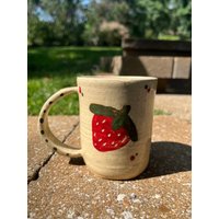 Handgemachte Keramik Erdbeere Kaffee Tee Espresso Und Getränke Tasse - Einweihungsgeschenk Sommer Geschirr Geschenk von ClayCircusPottery