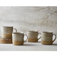 4Er Set Cremekeramikbecher, Kleine Keramikkaffeetassen Mit Henkel, Moderne Teetassen. 10 Unzen Handgemachte Tassen von ClaybyDannah