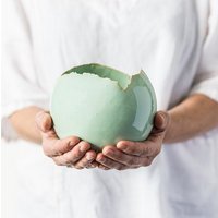 Großer Grüner Dekotopf | Moderner Keramik Übertopf Runde Ei Form Vase von ClaybyDannah