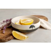 Mittelgroße Schwarz-Weiße Keramiksalatschüssel, Handgemachte Keramik-Dinner-Servierplatte von ClaybyDannah