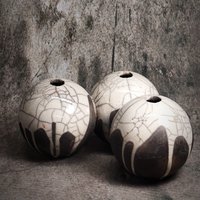 Raku Kugel-Ikebana-Vase von ClaylabCeramica
