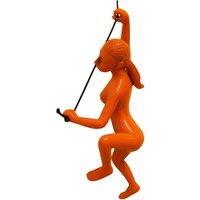 Die Kliebende Frau - Hängendes Kunstwerk von Climbingmanwallart