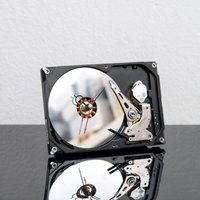 Computer Tech Nerd Geschenk, Computerteile Schreibtischuhr, Recycelte Festplatte, Ingenieur Geschenk Für Ihn von ClockLight