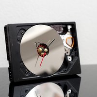 Festplattenuhr, Computer Geek Geschenk, It Korporations - Oder Firmengeschenk, Schreibtischdekoration Aus Recycelten Computerteilen von ClockLight