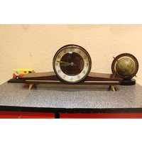 Veb Halle Kleine Buffetuhr Mantle Clock Mcm 70Er Vintage Ddr Quartz Unique von ClockworkHD