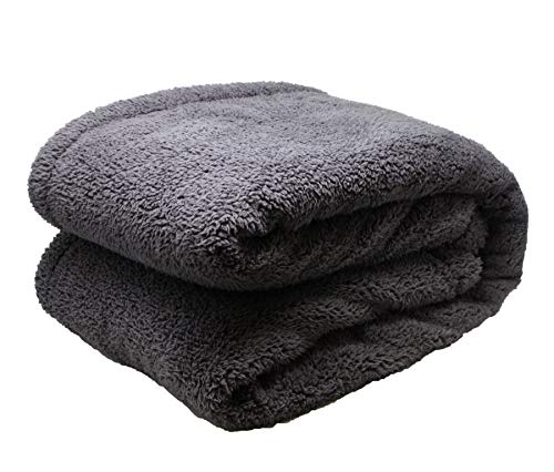 Close Up Henry´s Luxus Wohndecke - Hochwertige XXL Decke - flauschig weiches Fleece, Lammflor Plüsch (Dicke Ausführung), Sherpa Optik - warm - 150 x 200 cm – Grau/Anthrazit von Close Up