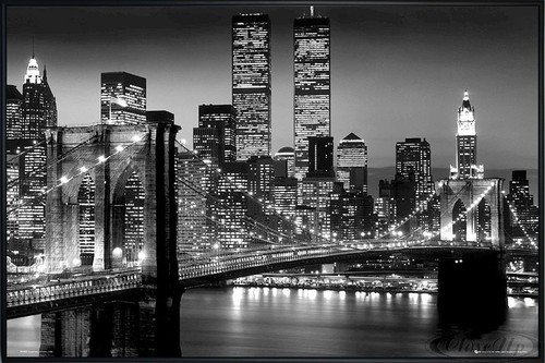 New York Poster Lights World Trade Center/Brooklyn Bridge (62x93 cm) gerahmt in: Rahmen schwarz von Close Up