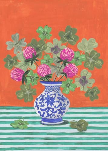 Clovers and Pink Blossoms – Kunstdruck von Caroline Bonne Müller | 60cm x 80cm art print | ungerahmt | Poster für moderne Wanddeko & Geschenkidee von Close Up