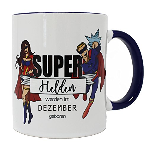 Superhelden Tasse Superhelden werden im Dezember geboren - weiß, aus Keramik, spülmaschinenfest. von Close Up