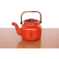 Vintage Emaille Teekessel/Mid Century Orange Gebrannter Metall Mit Holz Griff von CloudburstVintage