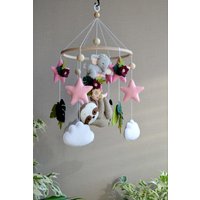 Faultier Mobile Für Das Mädchen Crib Modern Kinderzimmer Tiere Geschenk Ein Neugeborenes Baby Deko von CloudofjoyArt