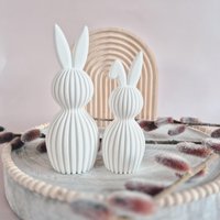 Hasen Mit Rillen Optik Modern Set 2 Stück Weiß | Geschenk Für Freundin Mitbringsel Keraflott Ostern| Geschenkidee Frauen Raysin von CoStBa