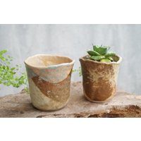 2Er Set Handbemalte Übertöpfe Aus Keramik 2Er Set Handbemalte Übertöpfe Aus Keramik von Coconutstudiopottery