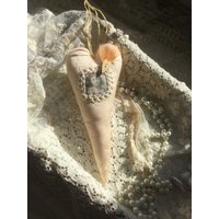 Herzapricottildashabbychicvintagemuttertaghochzeitvalentinstagkein Engelcouersdecascheldekorationgeschenk von CoeursDeCaschel