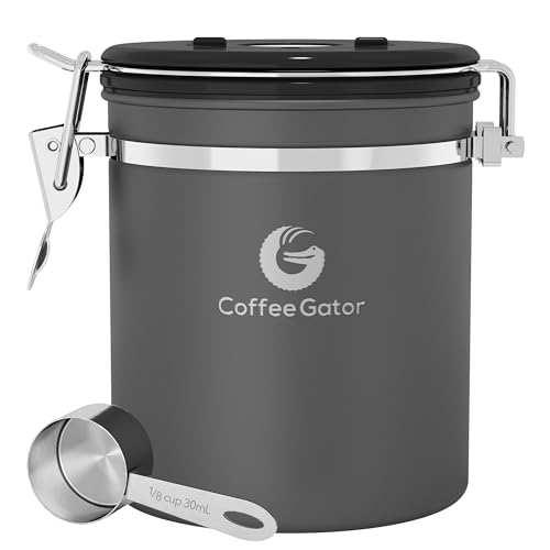 Coffee Gator-Edelstahl-Kaffeedose – Hält gemahlener Kaffee und Bohnen länger frisch – Behälter mit Datumsverfolgung, CO2-Freigabeventil und Messlöffel - Mittel - Grau von Coffee Gator