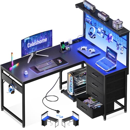 Coleshome Gaming Tisch mit LED, 110×80 cm Reversibler Gaming Schreibtisch mit Schubladen & Steckdosen, Eckschreibtisch mit Ablagefach & Stauraum, Kohlefaser Schwarz Coleshome Gaming Tisch mit LED, 110×80 cm Reversibler Gaming Schreibtisch mit Schubladen & Steckdosen, Eckschreibtisch mit Ablagefach & Stauraum, Kohlefaser Schwarz von Coleshome