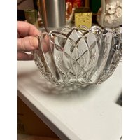 Glasschale von CollectiblesByJenH
