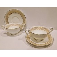Paar Vintage Weißgold Wedgwood England Sahne Suppenschüsseln Und Untertassen von CollectplusAccent