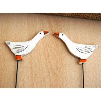 Keramik Paar | 2 Stück Gänse Blumentopf-Pflanzenstecker-Gans-Gartendeko-Pflanzgefäß-Kunst-Pflanzgefäß-Einsatz-Garten-Lesezeichen-Sommer-Mama von ColorofceramicJuliaD