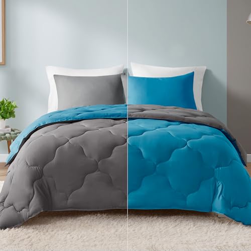 Comfort Spaces Vixie Reversible Comforter Set-Modern Geometric Quaterfoil Cloud Quilted Design All Season Down Alternative Bedding, Matching Shams, Full/Queen(90"x90"), Teal/Dark Gray von Comfort Spaces