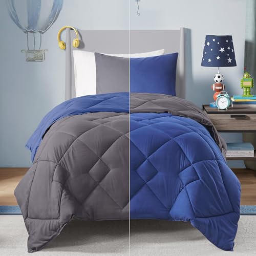 Comfort Spaces Vixie Reversible Comforter Set-Modern Geometric Quaterfoil Cloud Quilted Design All Season Down Alternative Bedding, Matching Shams, Twin/Twin XL(66"x90"), Navy/Charcoal von Comfort Spaces